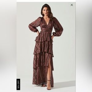 ANORA FLORAL TIERED MAXI DRESS